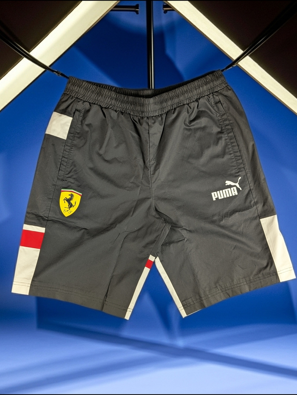 PUMA Ferrari  Race woven Shorts Men's L Black‎ White Red Zipper pockets